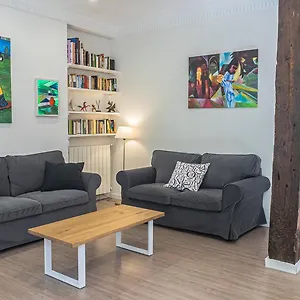 https://bonito-y-espacioso-piso-en-bilbao-centro.sansebastianhotels.net